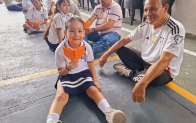 Celebración del Día del Padre en el Colegio Juan Pablo Segundo: Un Festival lleno de Alegría y Emoción